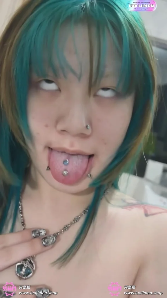 图片[8]-阿黑颜精神小妹【白龙】SVIP福利 阴钉乳环叛逆小母狗-萝莉萌妹