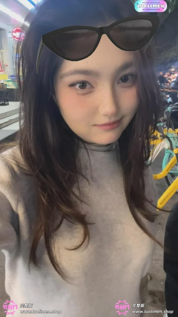 原相机泄密 貌似少数民族精神小妹与男友露脸性爱自拍 清纯邻家反差-萝莉萌妹