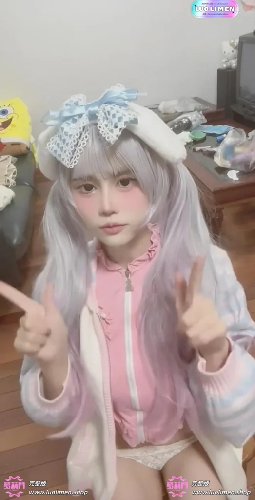 图片[8]-巨乳萌系cos美少女【煜煜y】大尺度定制 自慰肛交裸舞高铁厕所露出-萝莉萌妹